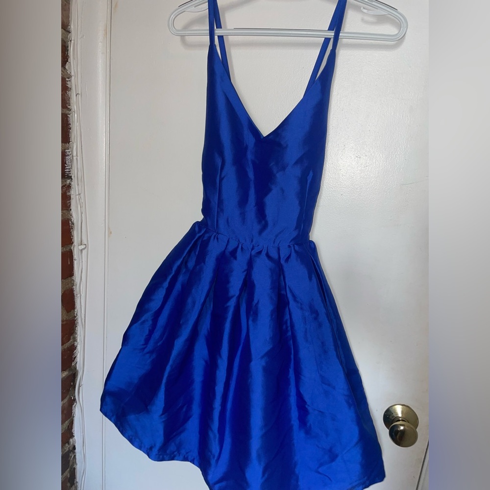 Blue a-line silhouette semi-formal dress -